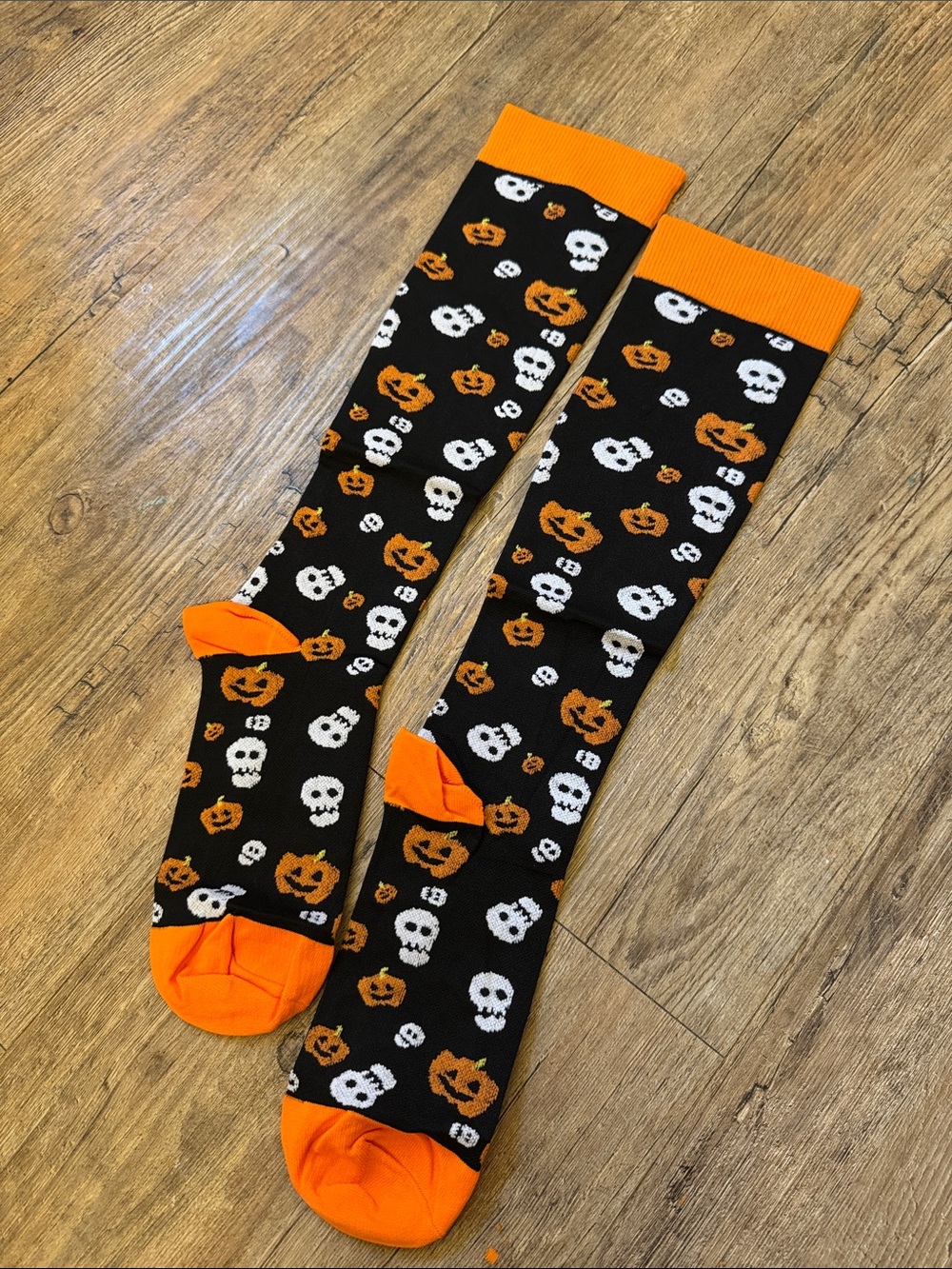Halloween Pumpkin & Skull Crew Socks for Women - Black & Orange